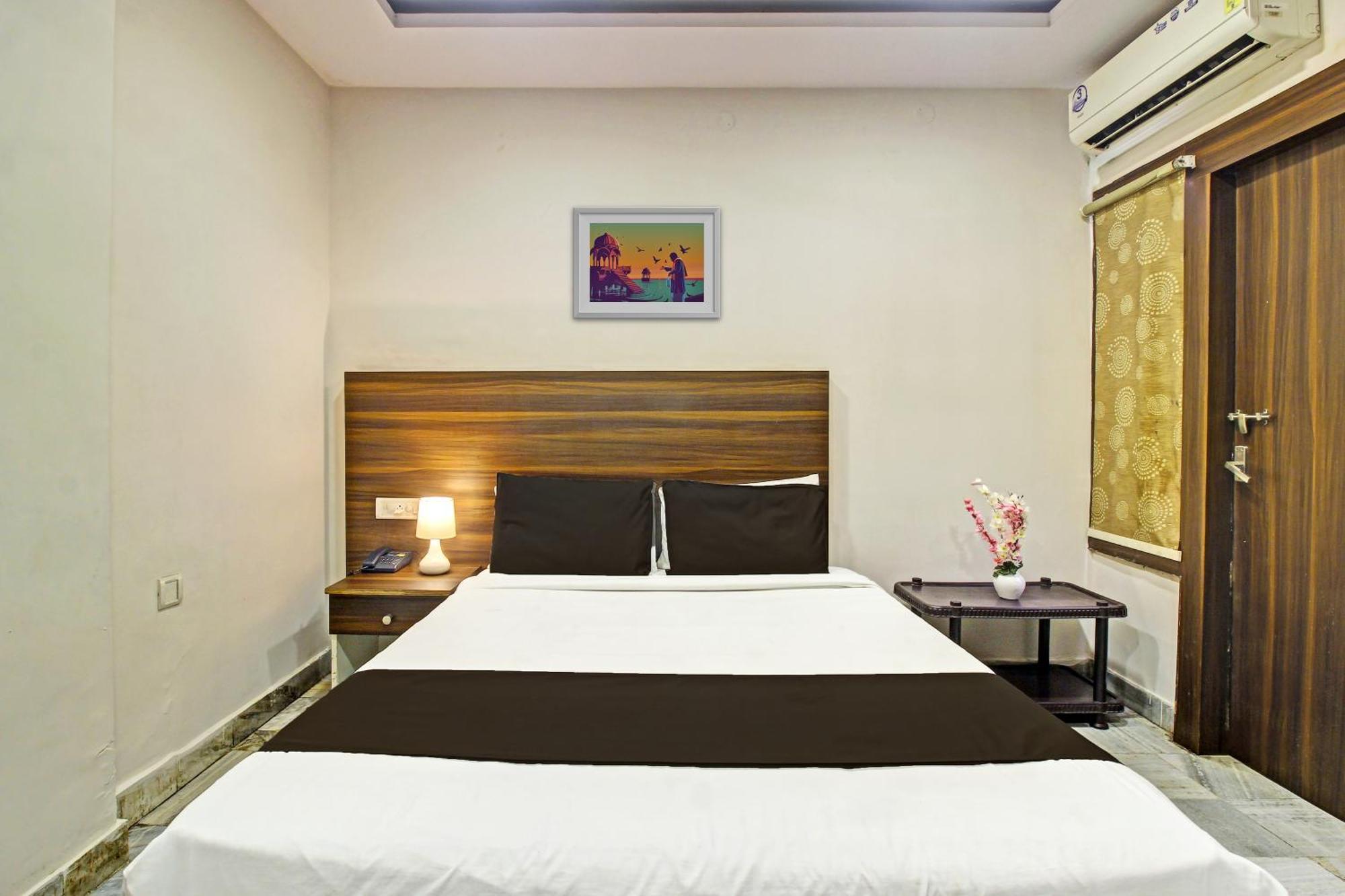 Hotel O Srujana Stay Inn Hyderabad Exteriör bild