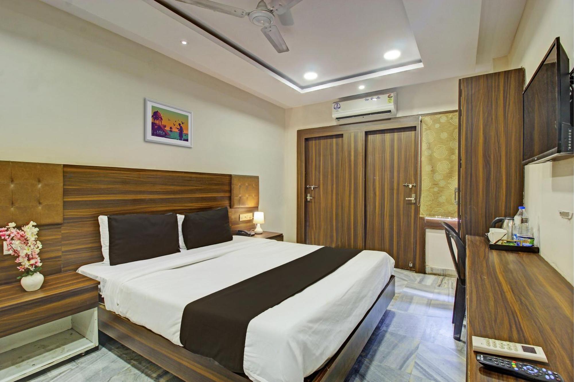 Hotel O Srujana Stay Inn Hyderabad Exteriör bild
