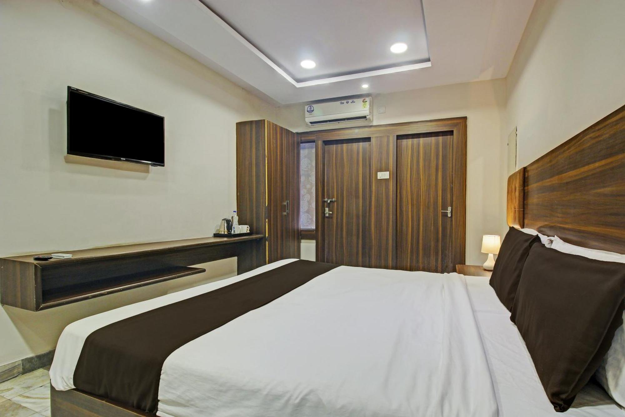 Hotel O Srujana Stay Inn Hyderabad Exteriör bild